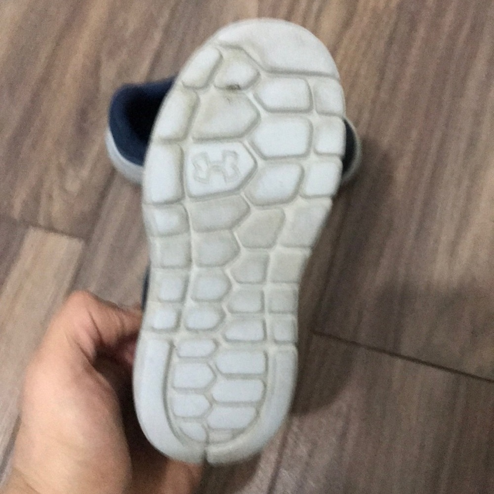 Shoes - Picture 2 of 4